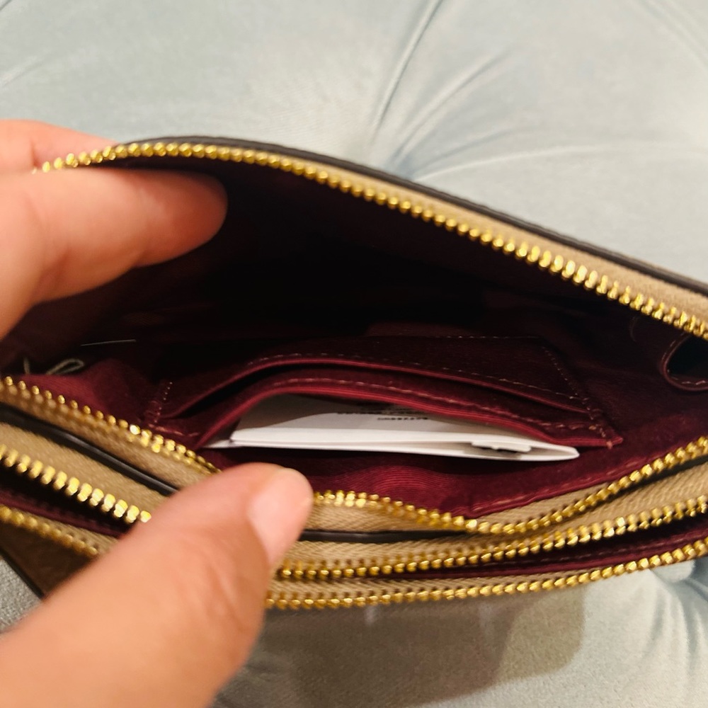 Coach Wristlet - Picture 7 of 7